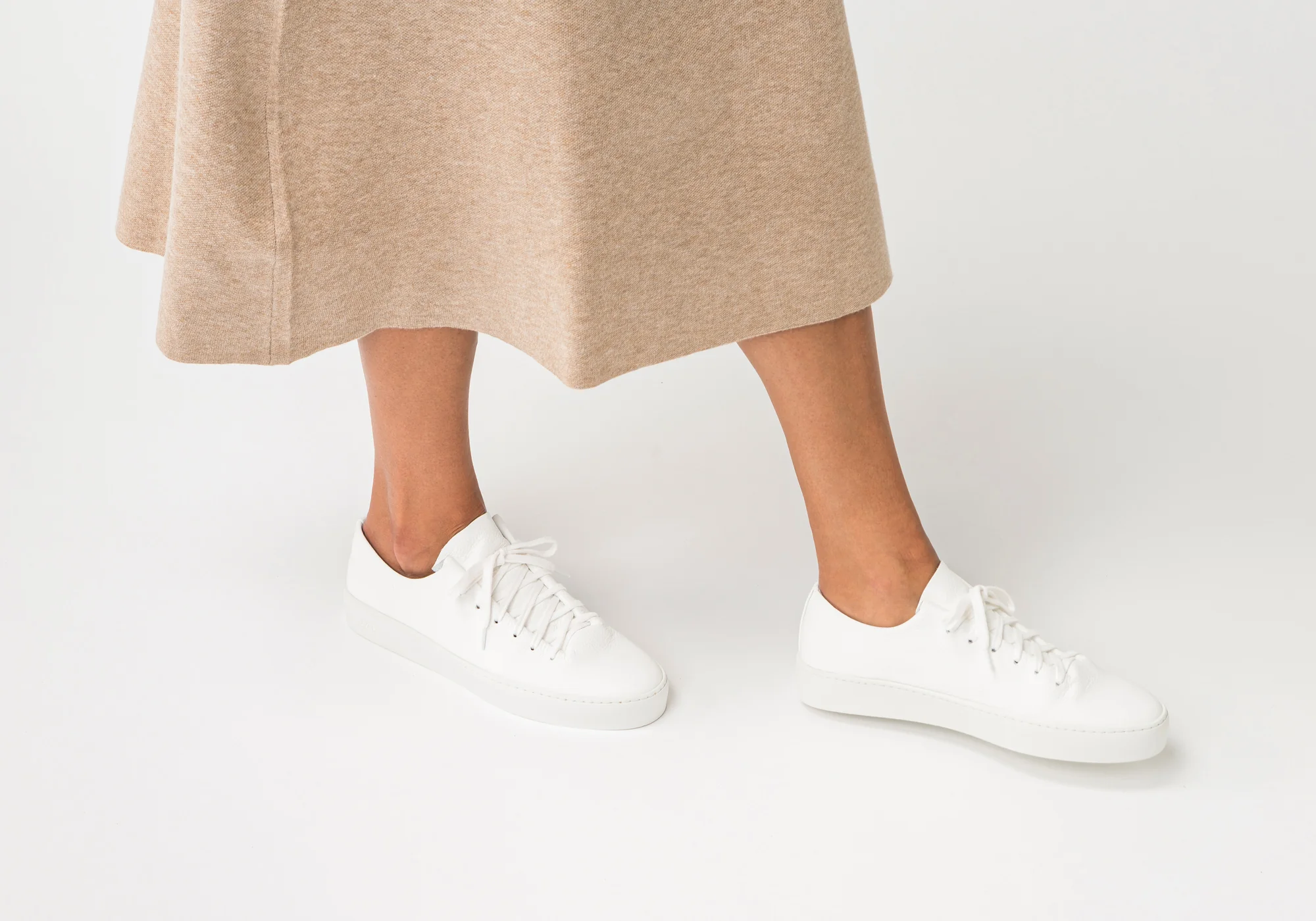 Atom All White - Image 12